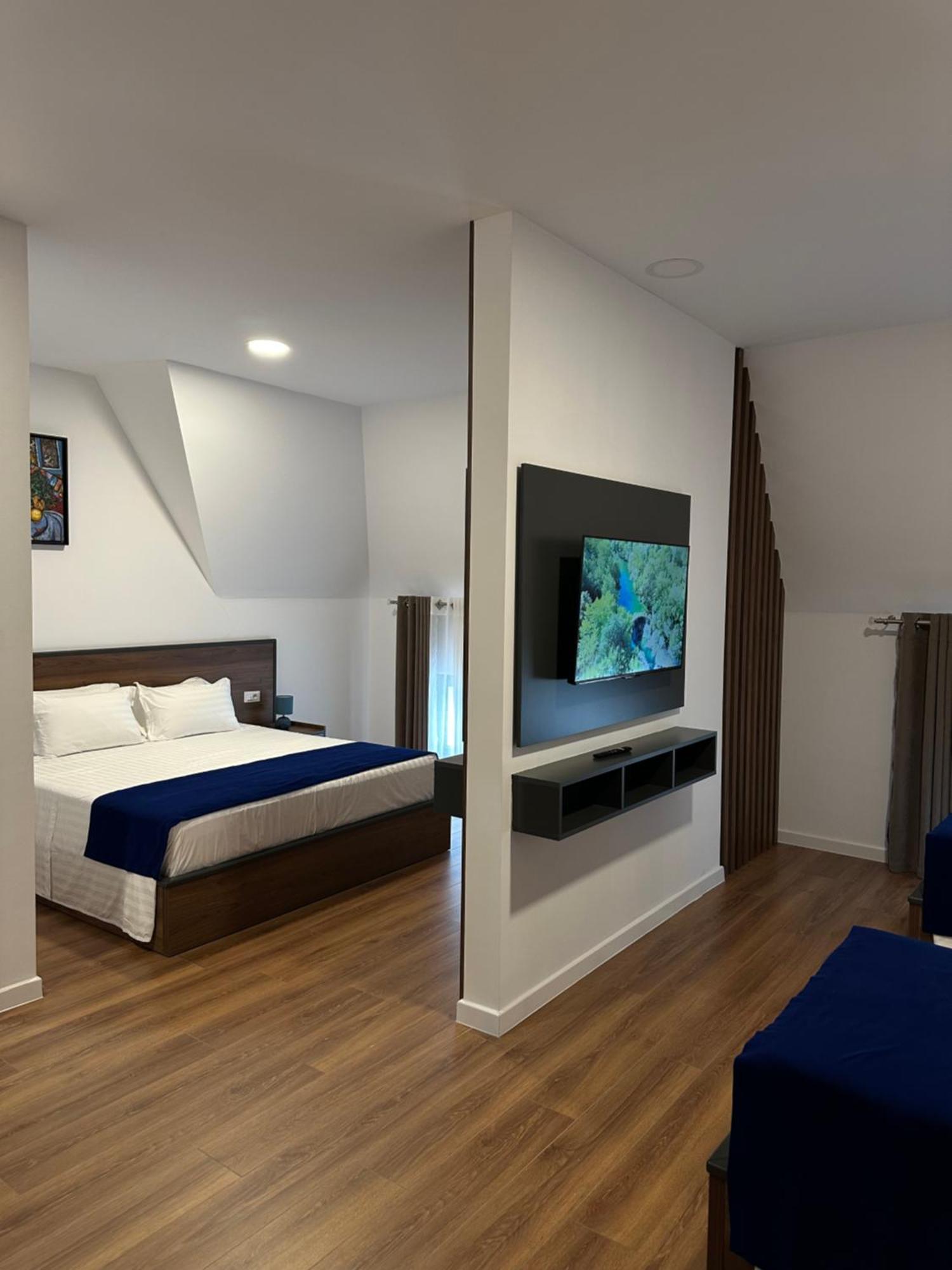 Acros Resort فلورا المظهر الخارجي الصورة